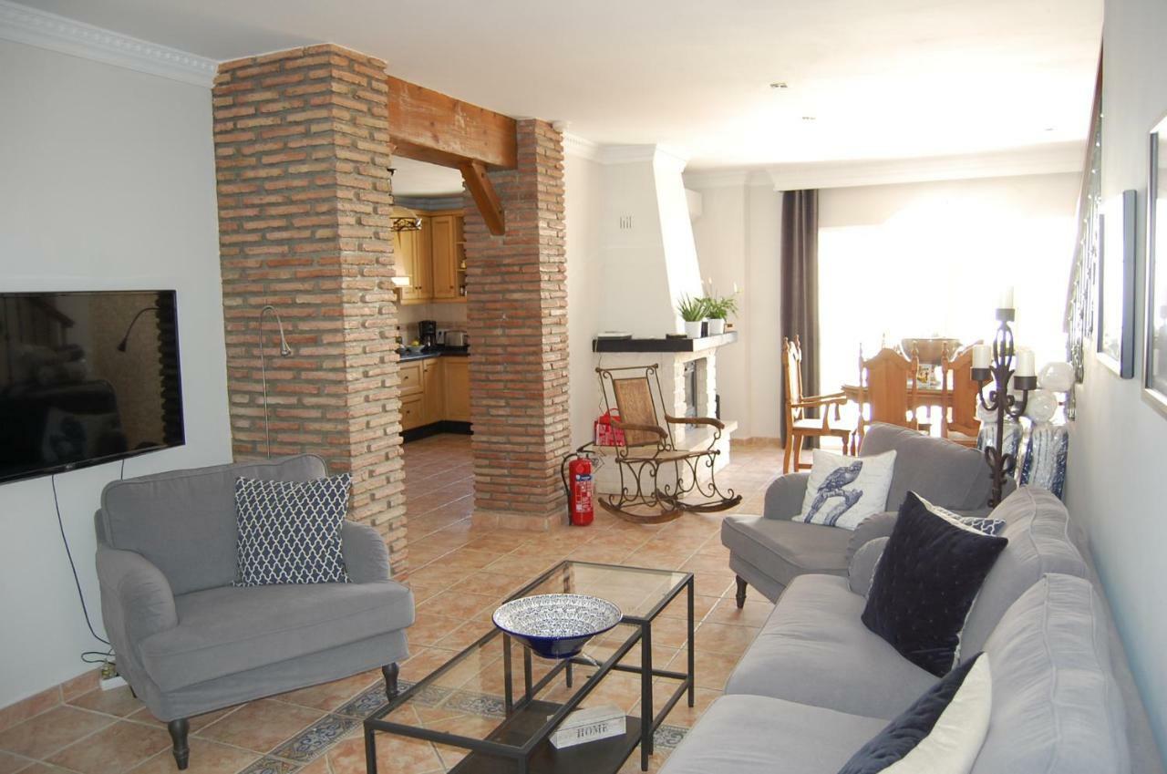 Beautiful Apartment Private Roof Terrace Nerja Esterno foto